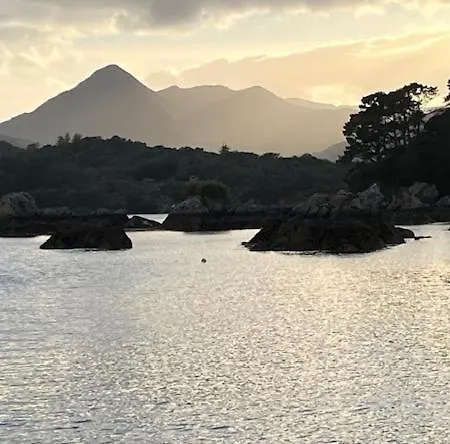 Leaba * Glengarriff